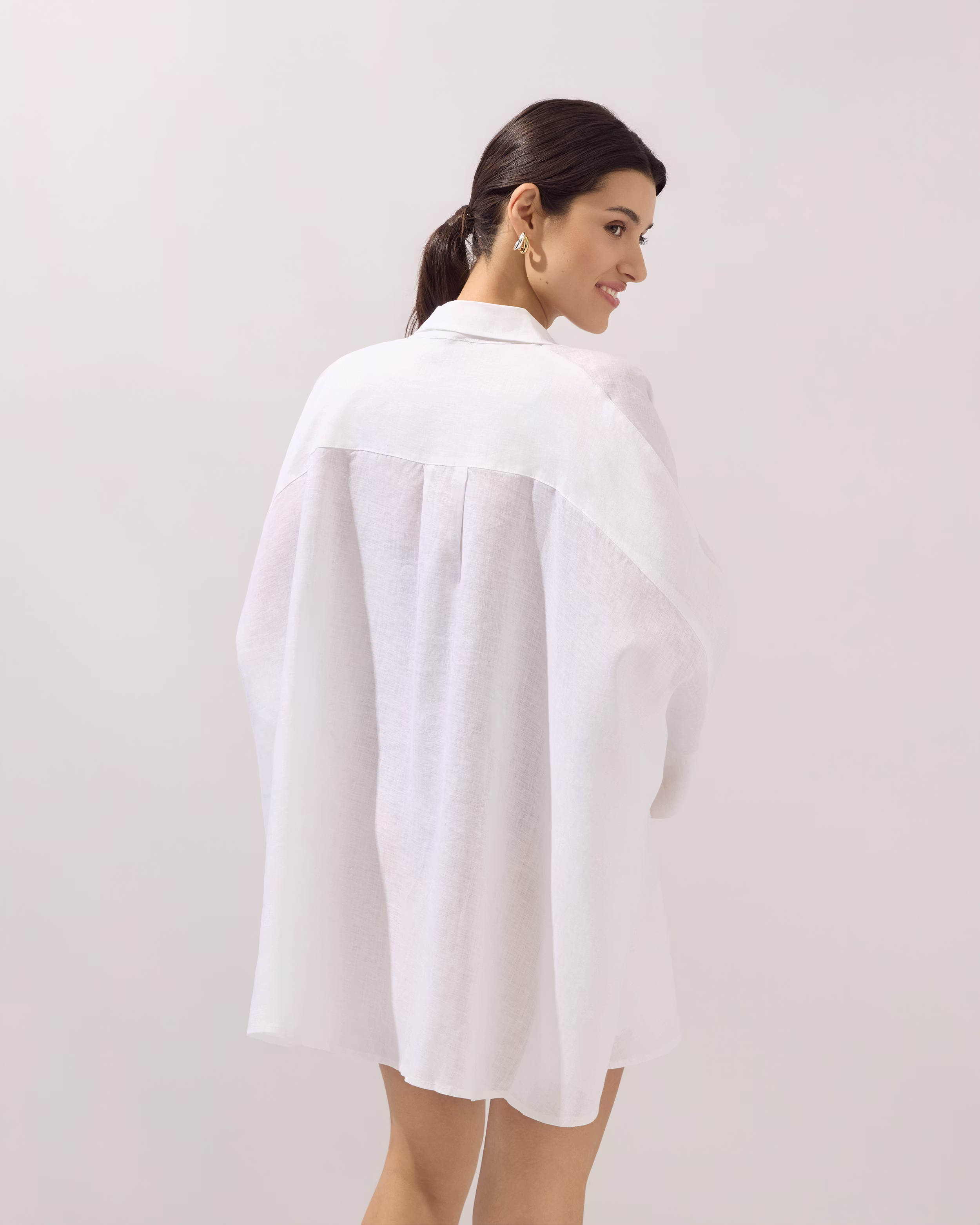White_Linen_Beach_Shirt_1_002 copy